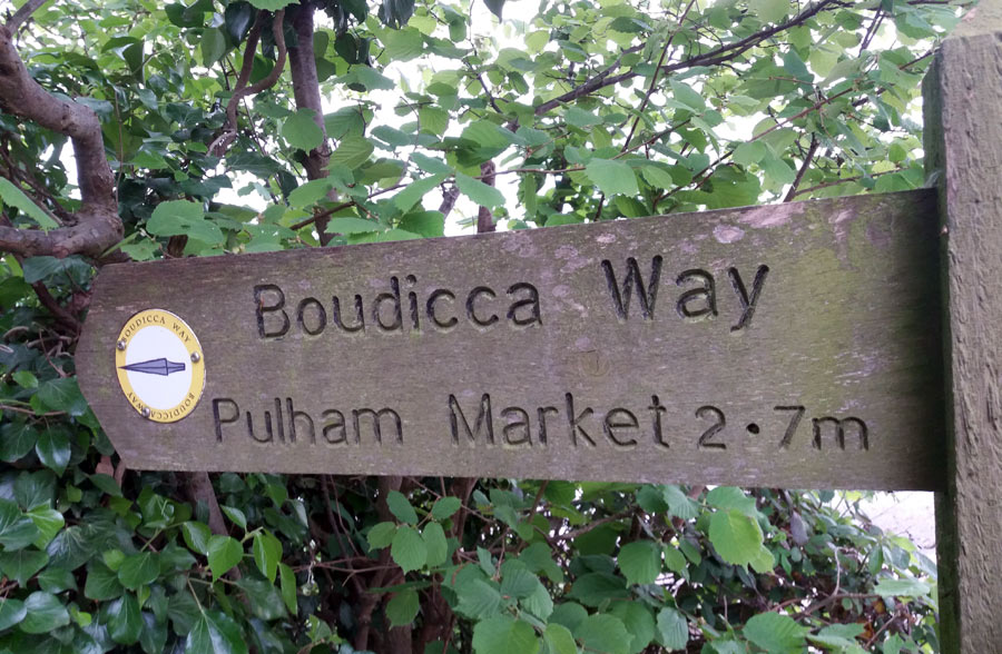 Signpost to Pulham Market