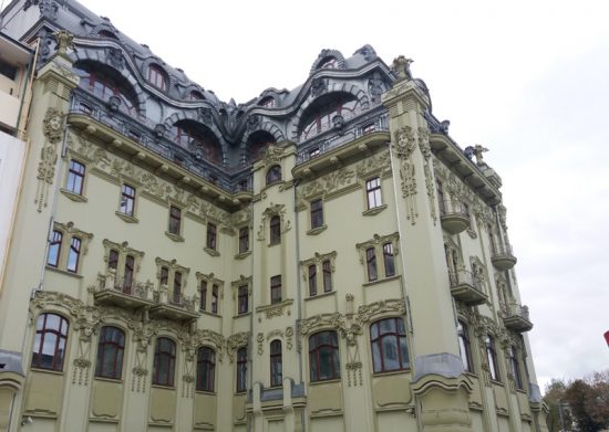 Derybasivska Street,