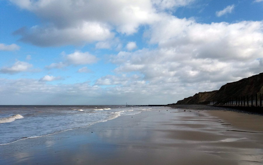 empty-beach-towards-cromer
